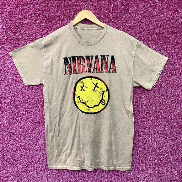 Nirvana Nevermind Grunge Rock Tshirt size Medium - Picture 1 of 4